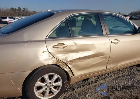 2010 Toyota Camry Le from USA, damaged, VIN 4T4BF3EK9AR041029